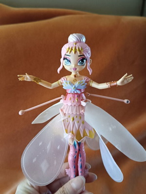 Crystal Flyers doll used with charger