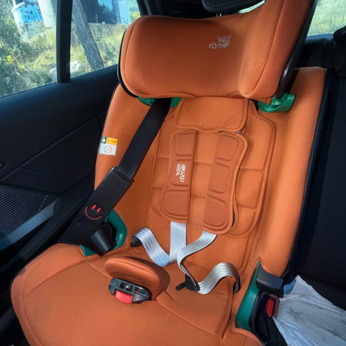 Britax Romer Advansafix Premium Car Seat like new, cognac