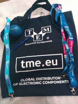 Συλλεκτικό σετ 2 τσάντες, 3 μπρελόκ lanyard, μπαλάκι και στυλό καινούργιο