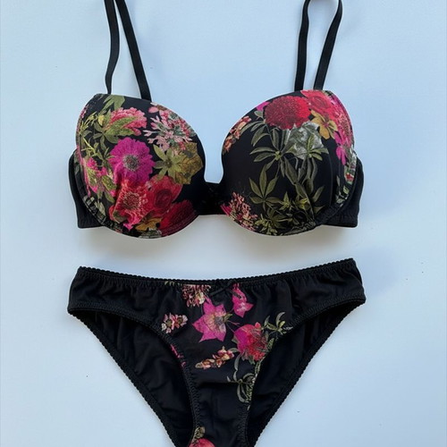 Jadea push up bra 70B with small Brazilian slip, new