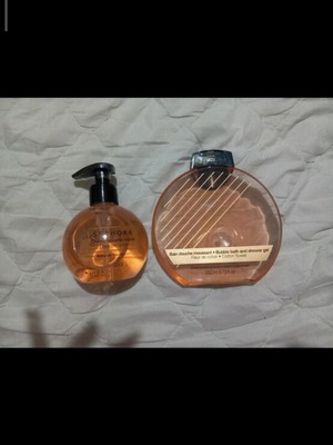 Set of shower gels and hand soap unused, 2 pieces