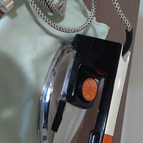 AEG Electric Iron Perfect L 1200 Watt used