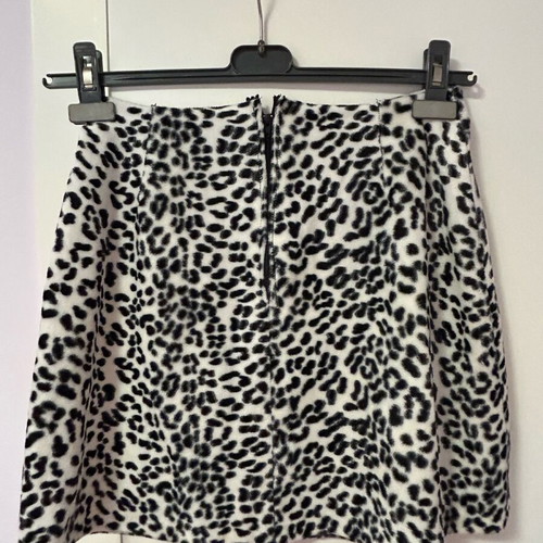 Velvet handmade skirt used, black and white, size S