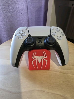 Spiderman стойка за контролери за PS4, PS5 и XBOX нова, 3d принтирана