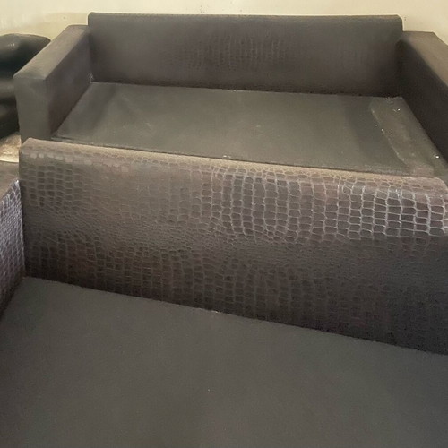 Living room set like new with reinforced leatherette and cushions