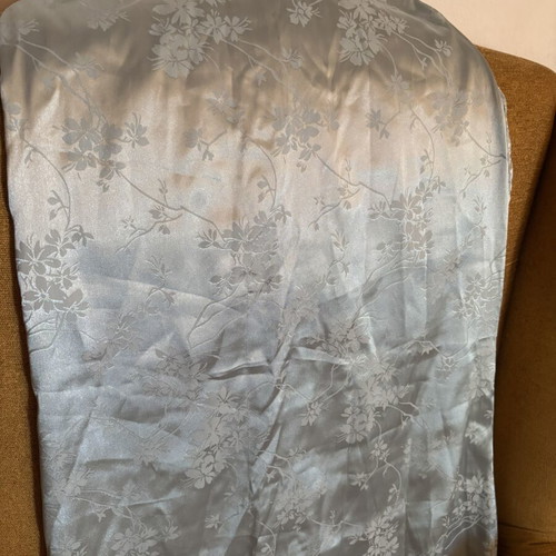 Maxi satin skirt pistachio color like new