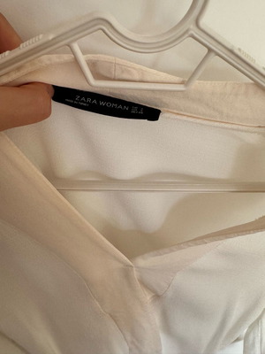 Блуза Zara с плат на риза употребявана, бежова