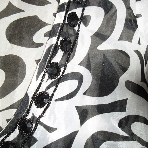 Black/White Caftan new with black decorative stones
