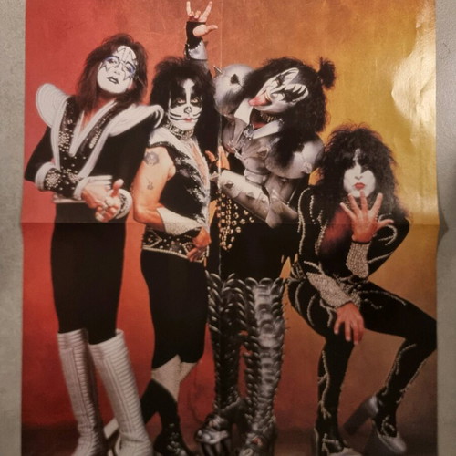 Kiss posters used, pack of 20 from magazines