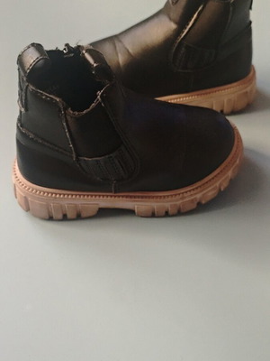 Girls' boots size 21 like new
