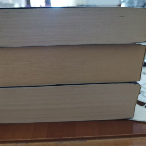 Scandinavian crime literature used, 3 books with defective Misos kai Aima