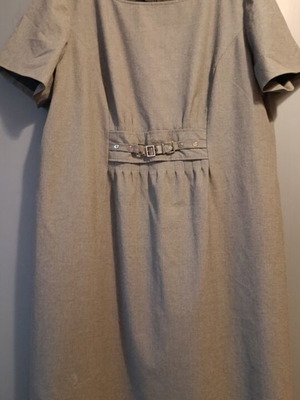 Tahari by Arthur S. Levine plus size grey shift dress