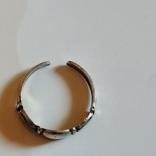925 Silver Boho Toe Ring new with embossed design