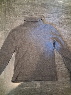 Gray turtleneck sweater like new