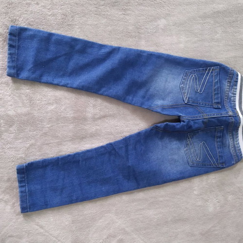 Winter jeans for 4 years with elastic waist, like new