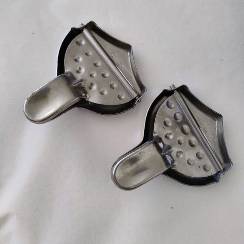 Gnali Silvio stainless steel lemon slice squeezers set of 2
