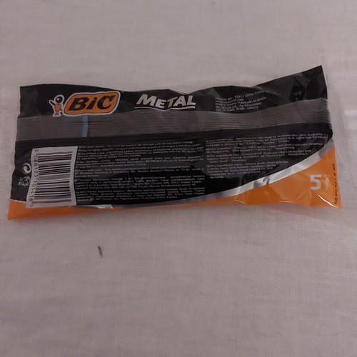 Bic disposable razor pack of 5, new