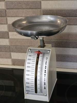Ζυγαριά κουζίνας Cortina μεταχειρισμένη vintage συλλεκτική 1960-1970