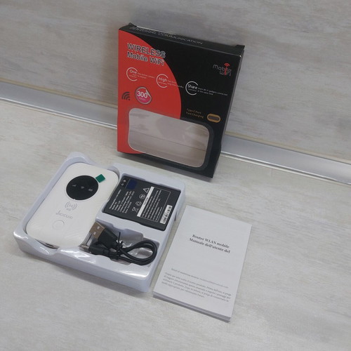 JICICUXI M5-E 4G LTE Mobile Wi-Fi Router new, 300 Mbps, Type-C fast charge