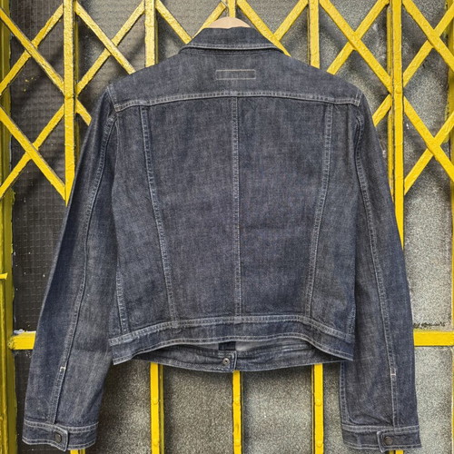 Gianfranco Ferre Women’s Denim Trucker Jacket like new, size S, blue
