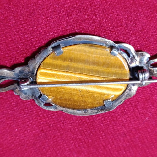Vintage brooch with tiger's eye semi-precious stone, sterling silver used