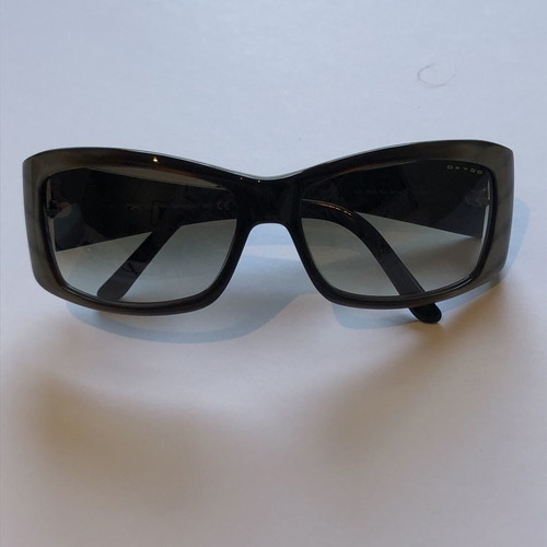 OXYDO Pauline sunglasses like new, shiny black with grey metallic