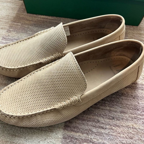 Men's moccasin shoes size 42 beige like new with belt