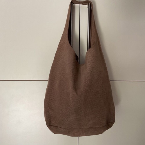 Leather shoulder bag beige like new, large size