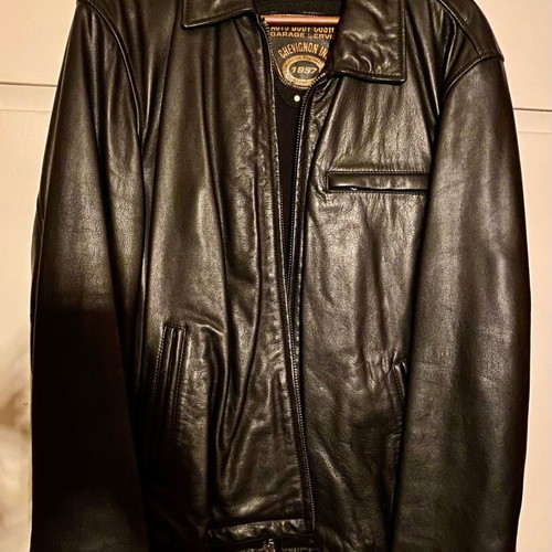 Black leather jacket Chevignon XL like new