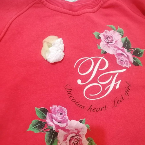 Children's sweatshirt used 10-12 years with lace and coral print