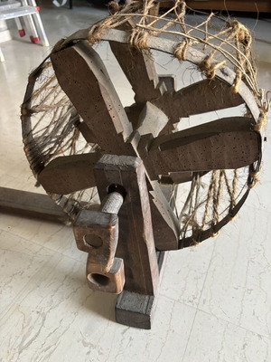 Anemi Argaliou in like new condition