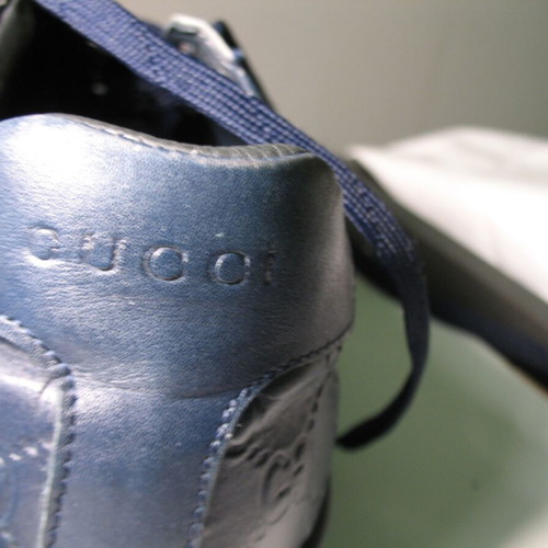 Gucci leather sneakers used, size 42.5, blue