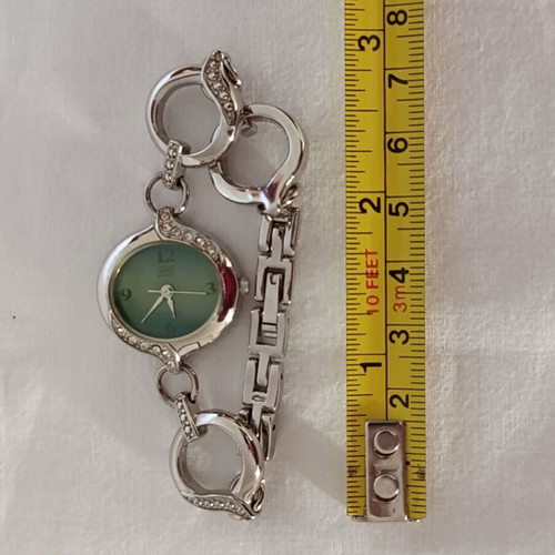 Q&Q Vintage Women's Watch Bracelet with Strass used
