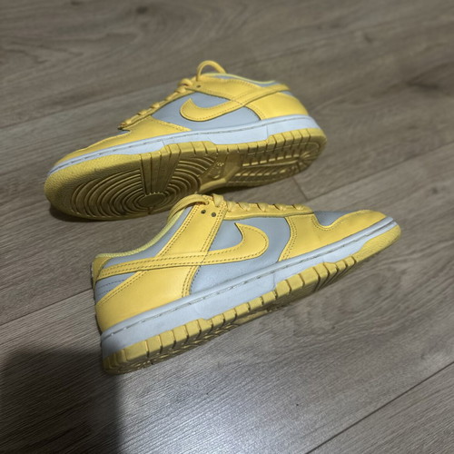 Nike Dunk Low sneakers like new, yellow, size 37.5