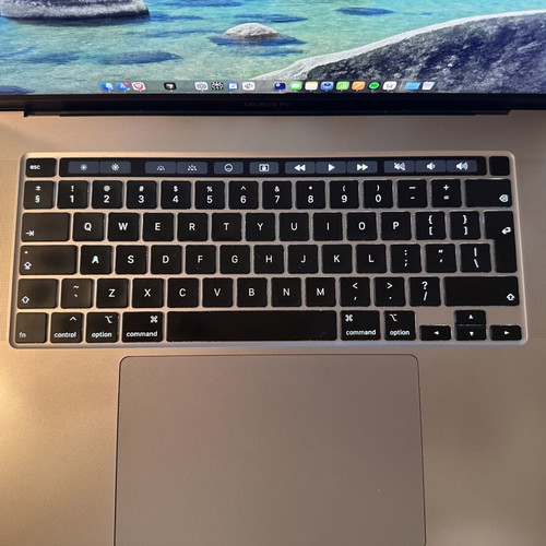Apple MacBook Pro 16" 2019 with Intel Core i7, 16GB RAM, 512GB SSD