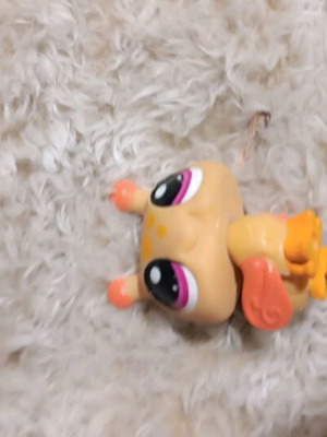 Littlest Pet Shop Bumble Bee Figurine like new authentic #1914