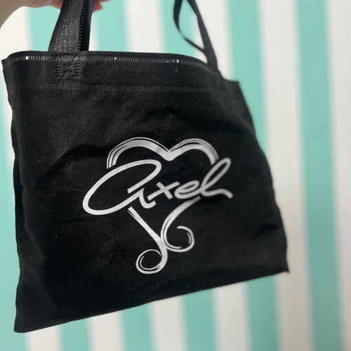 Axel bag new with 2 straps and canvas pouch