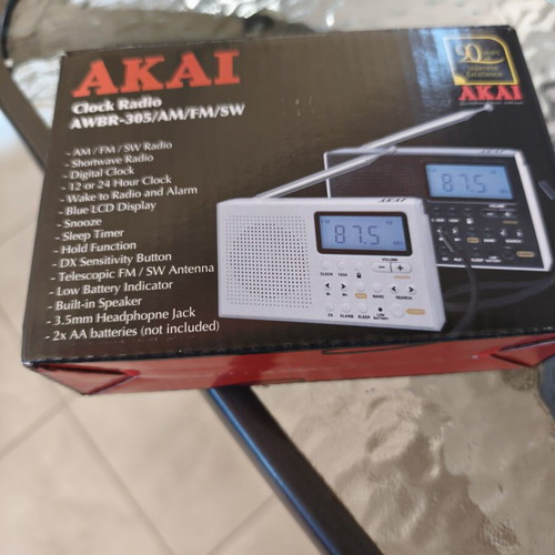 Akai World Band Radio new, unused