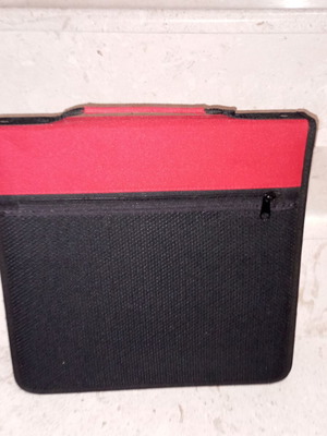 CD case new, zipper closure for 120 CDs