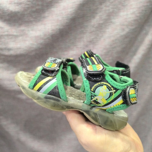 Boys' sandals used size 23 green and yellow