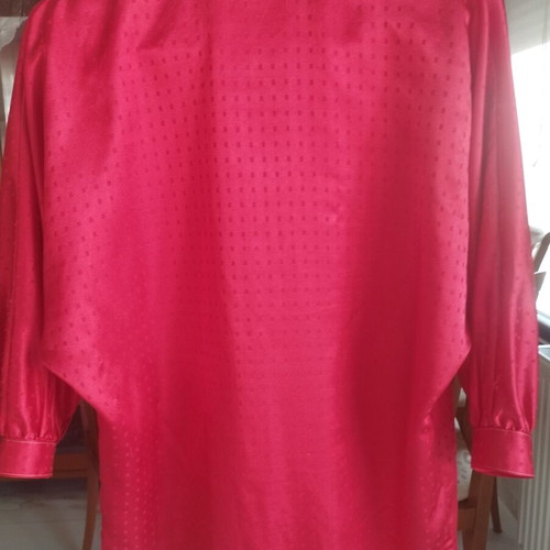 Vintage satin shirt No. 2 medium 38 bright red embossed polka dots like new