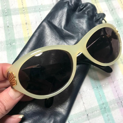 Bolero sunglasses mint Milky and Black new with silver and gold details
