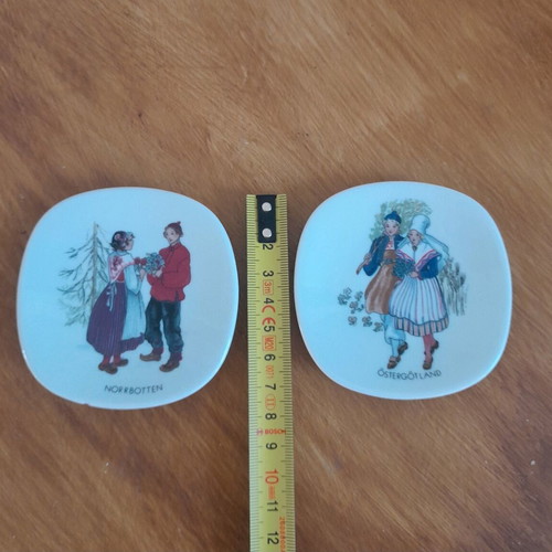 Porcelain plates Rorstrand Sweden Swedish National Costumes like new