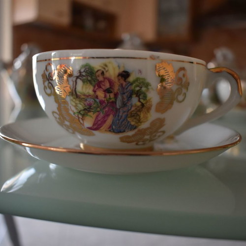 Japanese tea set used, No1, 1 teapot, 1 creamer, 1 sugar bowl, 4 cups with saucers