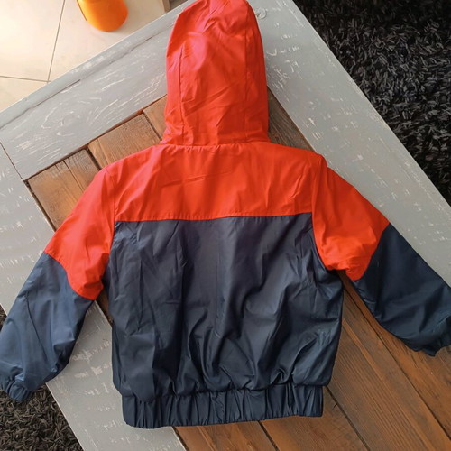 Water-repellent lightweight jacket for boy like new, size 2 years
