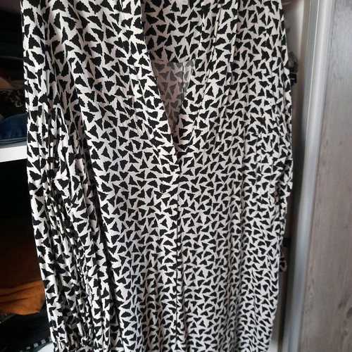 H&M shirt used, size M, black patterned