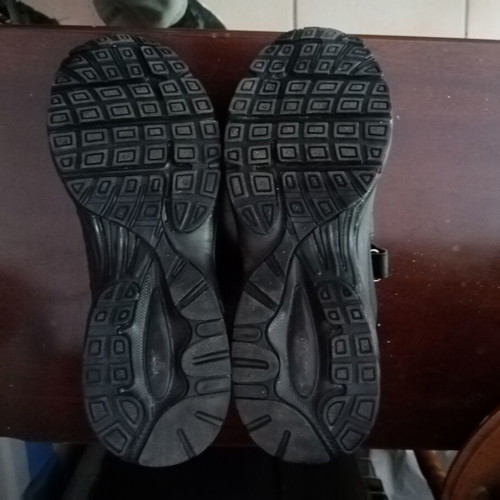 Admiral Memory Foam Athletic Shoes Size 41, Black