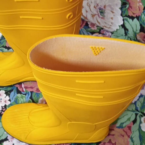 Yellow galoshes boots size 39/40