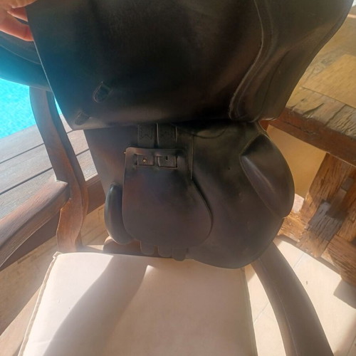 Prestige horse saddle like new