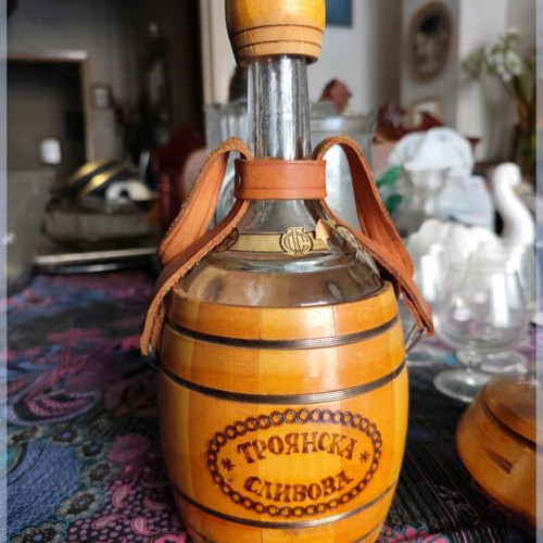 Collectible home item like new